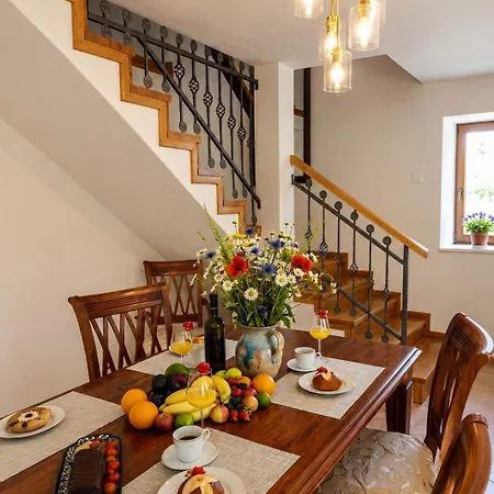 Villa Nona Tamara With Astonishing Sea & Mountains View