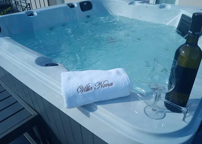 Willa Nona Tamara With Astonishing Sea & Mountains View